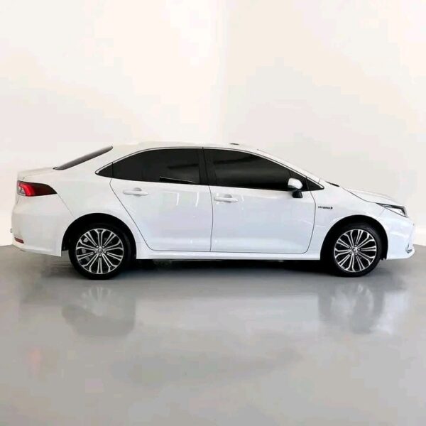 TOYOTA COROLLA ALTIS HYBRID
