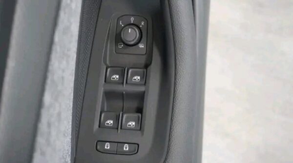 2025/03/1000020365.jpg Skoda Superb