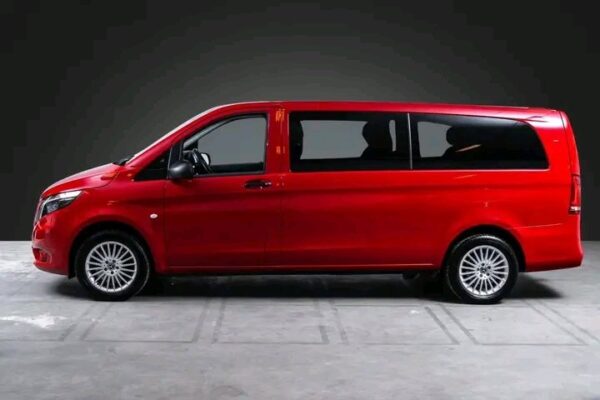 Mercedes-Benz Vito Tourer 8Seter