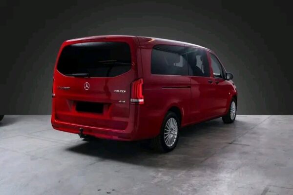 Mercedes-Benz Vito Tourer 8Seter