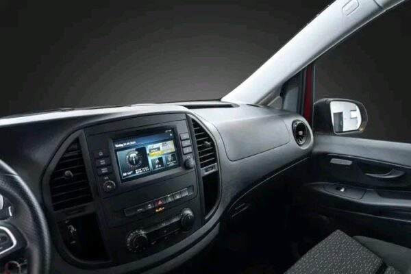 Mercedes-Benz Vito Tourer 8Seter
