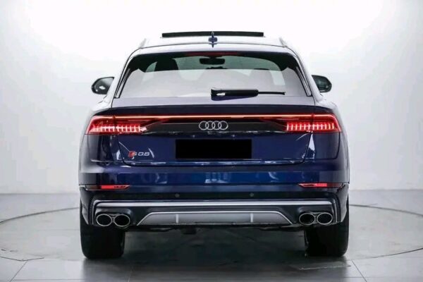 Audi SQ8
