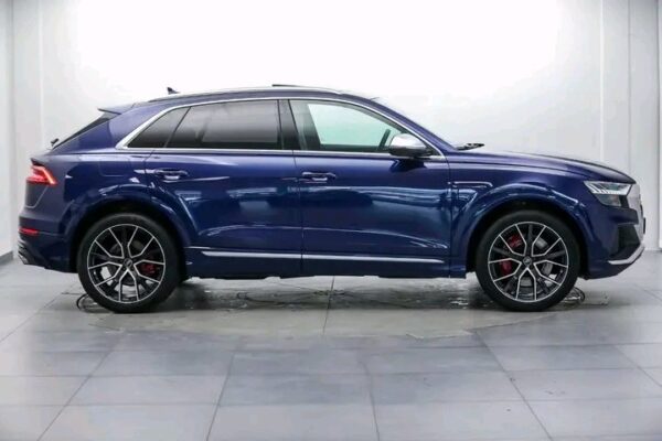 Audi SQ8