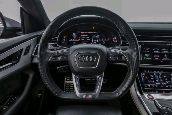 Audi SQ8