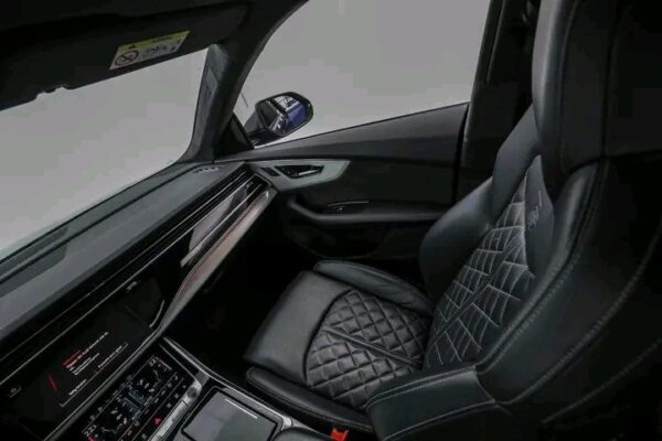 Audi SQ8