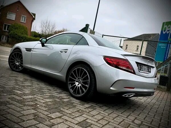 Mercedes-Benz SLC200