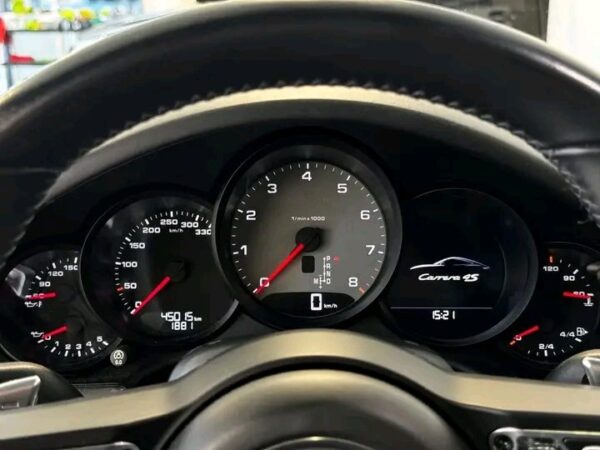 Porsche 911 CARERRA