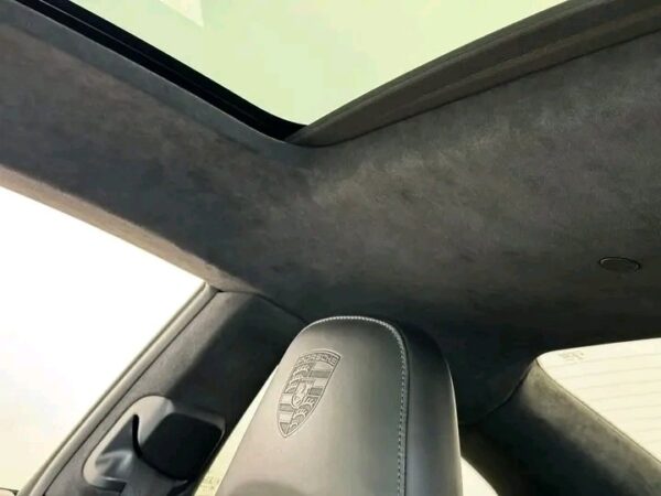Porsche 911 CARERRA
