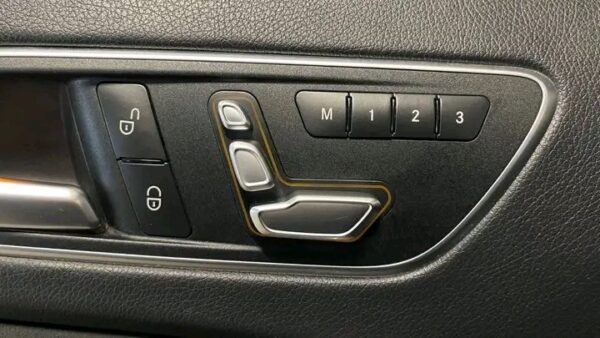 Mercedes-Benz A180