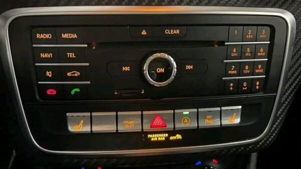 Mercedes-Benz A180