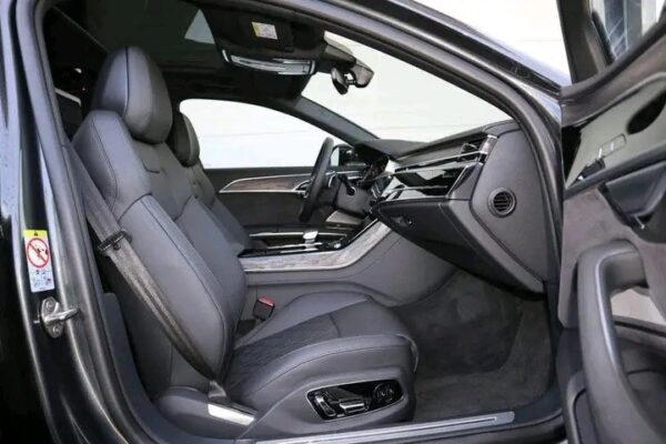 Audi A8L