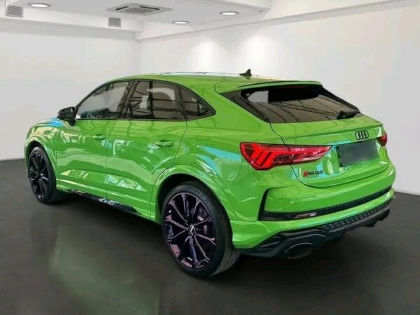 Audi RSQ3