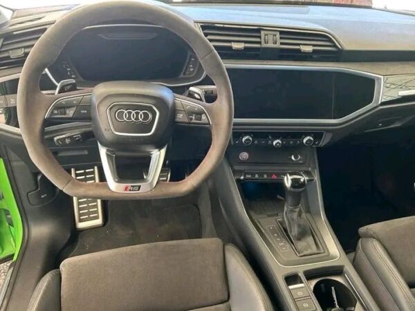 Audi RSQ3