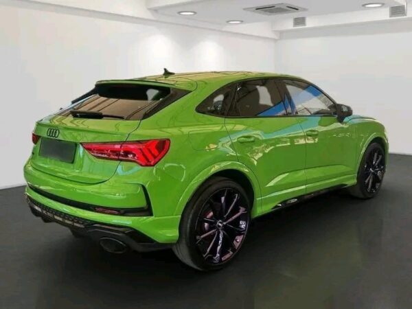 Audi RSQ3