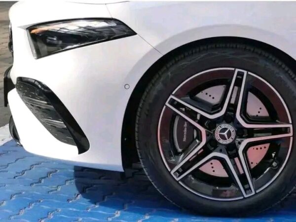 Mercedes-Benz A