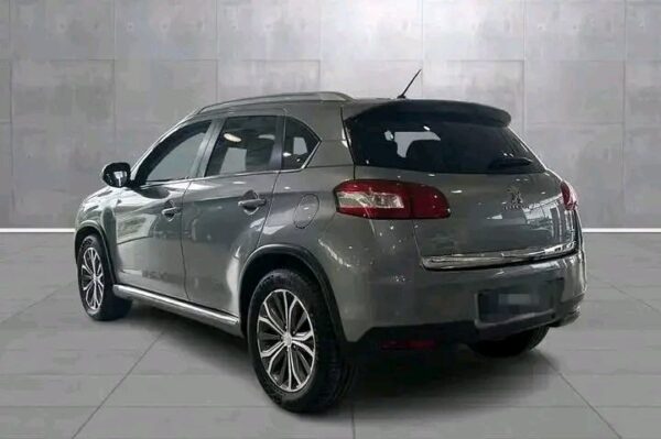 Peugeot 4008