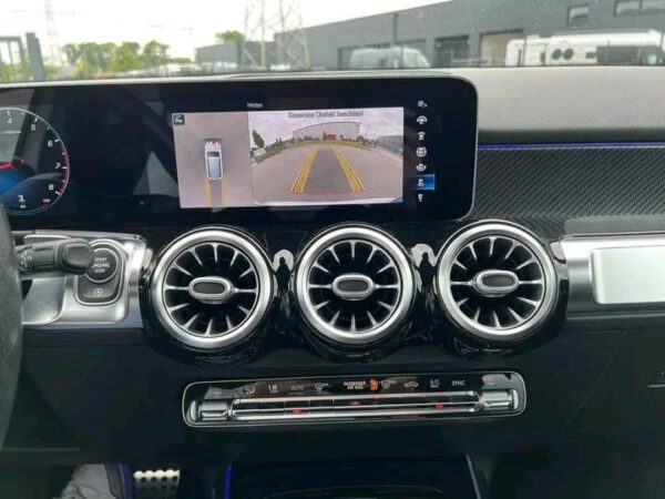 Mercedes-Benz GLB 250 AMG