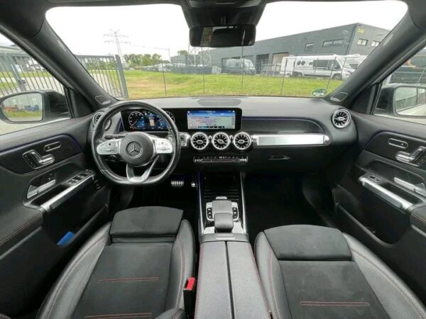 Mercedes-Benz GLB 250 AMG