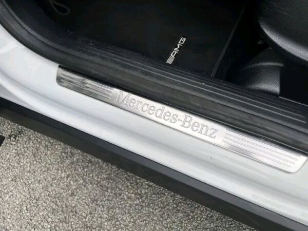 Mercedes-Benz GLB 250 AMG