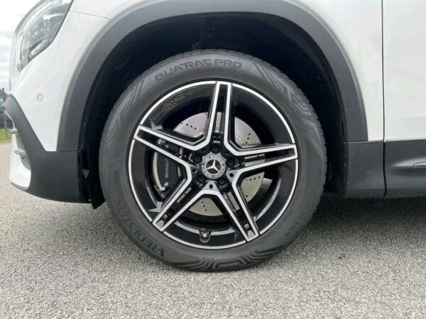 Mercedes-Benz GLB 250 AMG