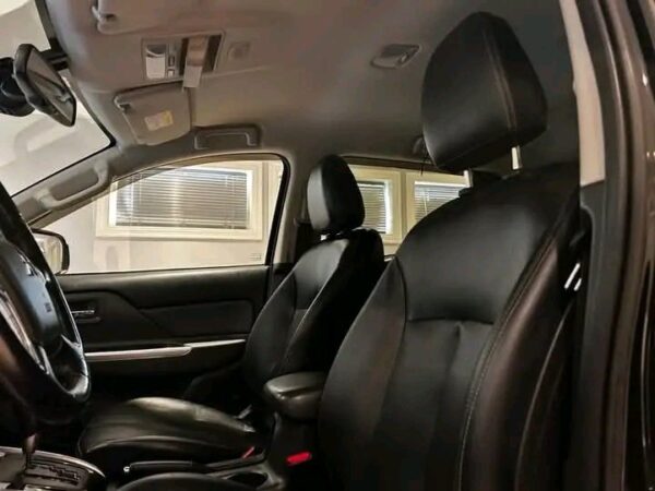 Mitsubishi L200 181HK