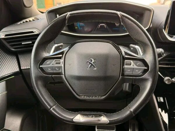 Peugeot 2008 BlueHDi