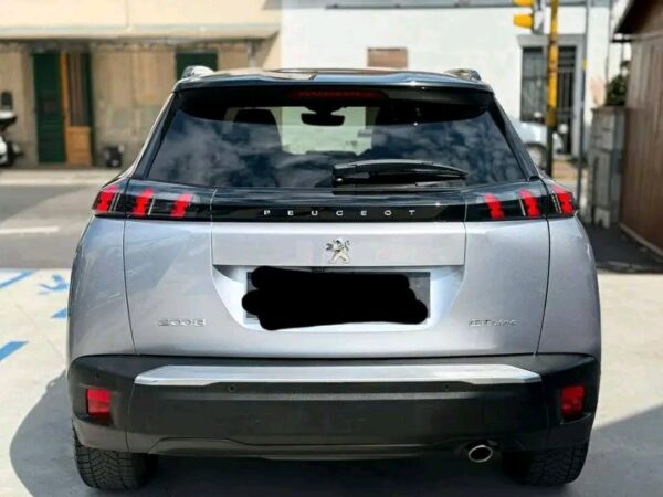 Peugeot 2008 BlueHDi