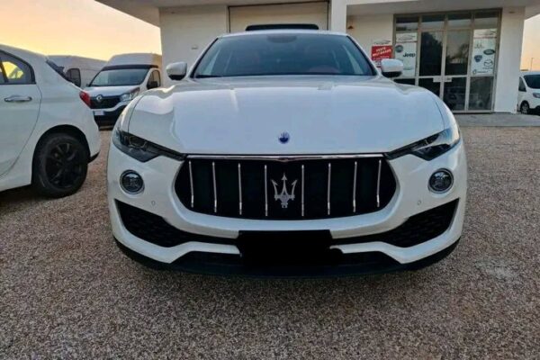 2025/06/1749811179680.jpg Maserati Levante