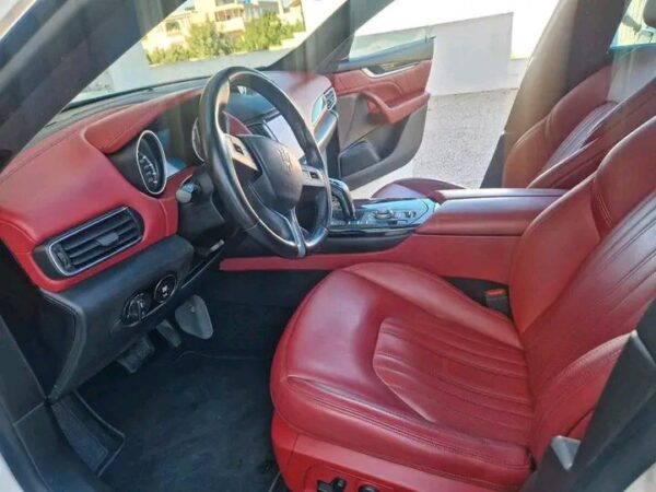 2025/06/1749811188264.jpg Maserati Levante