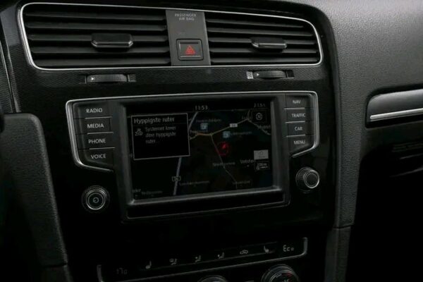 2025/08/1756462083365.jpg Volkswagen Golf 1.4 TSI