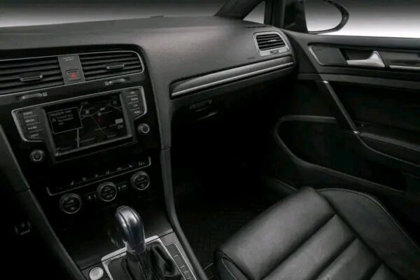 2025/08/1756462088935.jpg Volkswagen Golf 1.4 TSI