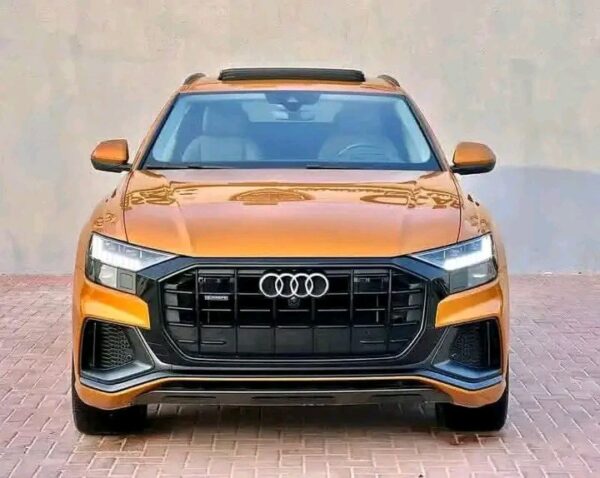 AUDI Q8 PREMIUM