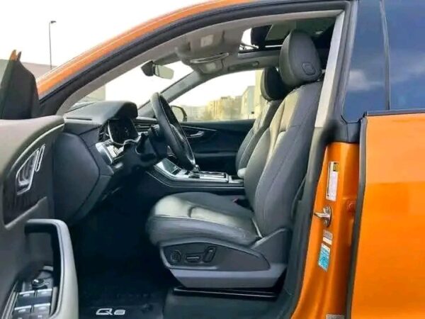 AUDI Q8 PREMIUM