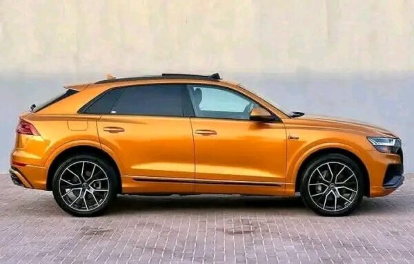 AUDI Q8 PREMIUM